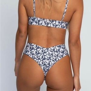 Mandi bottom - Barbados (Skatie)